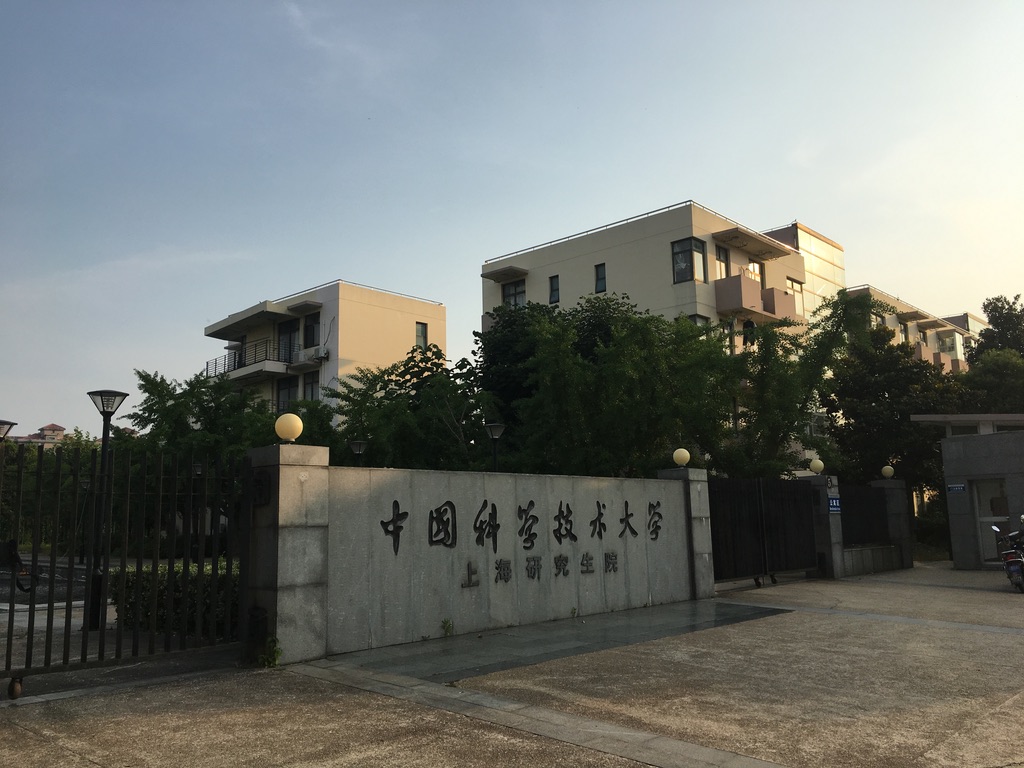 Somewhere in this residential park is where I would have stayed.